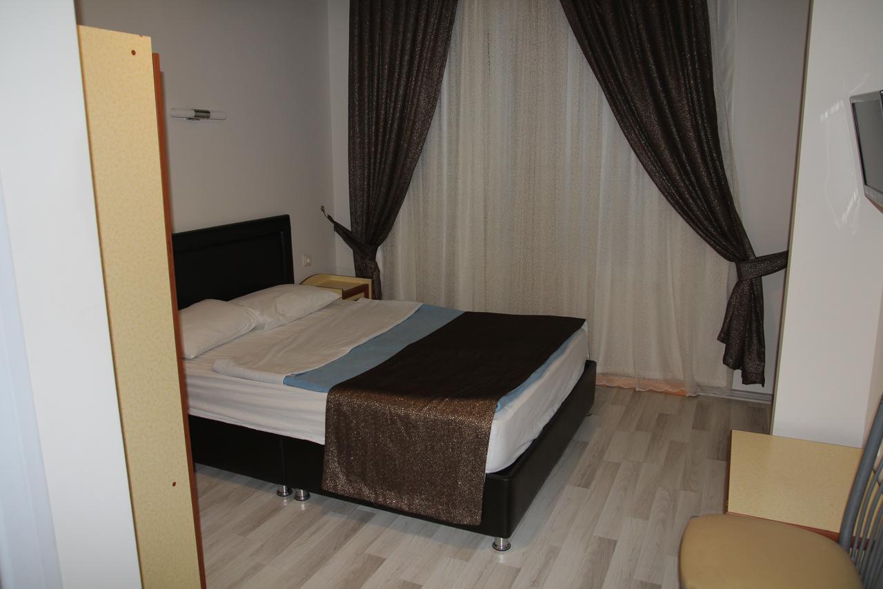 Dostlar Hotel 梅尔辛 外观 照片