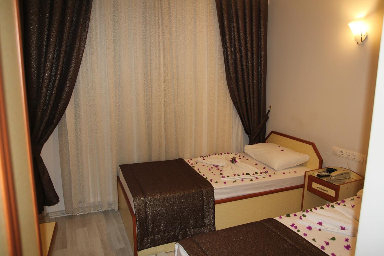 Dostlar Hotel 梅尔辛 外观 照片